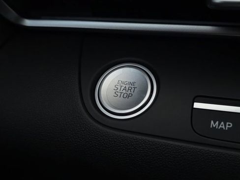 New 2026 Hyundai Elantra Limited FWD image 12
