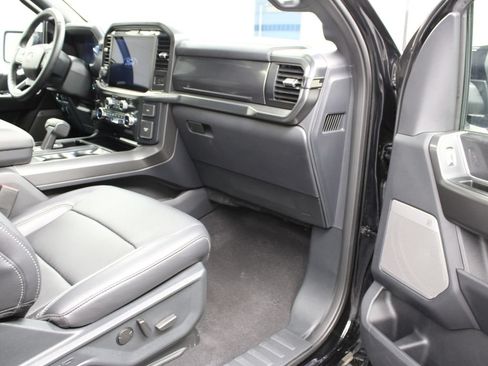 Used 2025 Ford F150 Lariat AWD/4WD image 42