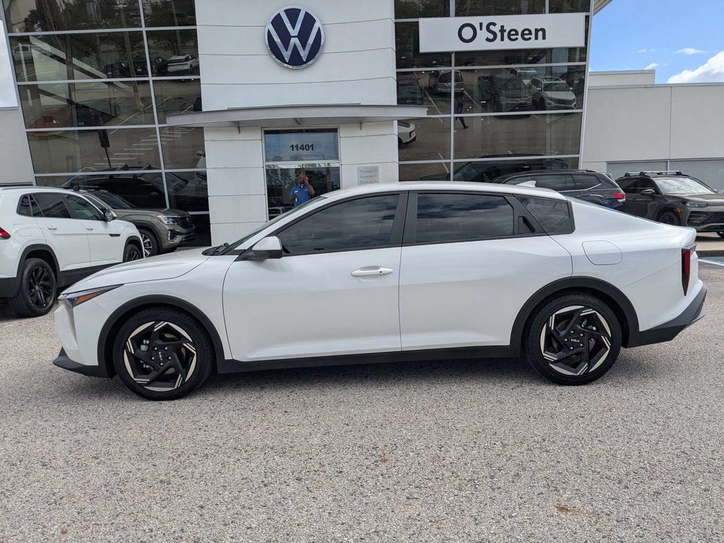 Used 2025 Kia K4 EX FWD image 3