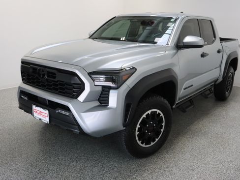 Used 2024 Toyota Tacoma TRD Off-Road AWD/4WD image 2