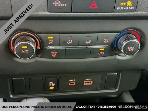 Used 2024 Nissan Frontier SV w/ Technology Package RWD image 15