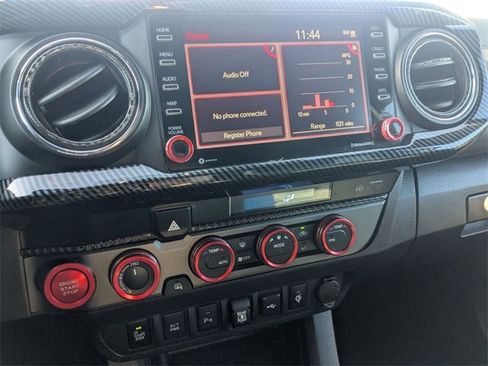 Used 2022 Toyota Tacoma TRD Off-Road image 24
