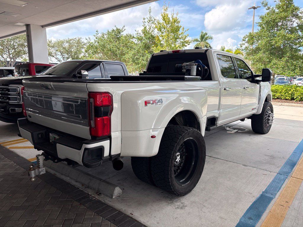 Used 2023 Ford F450 Platinum w/ FX4 Off-Road Package AWD/4WD image 3
