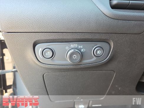Used 2021 Buick Encore GX Essence w/ Advanced Technology Package FWD image 18