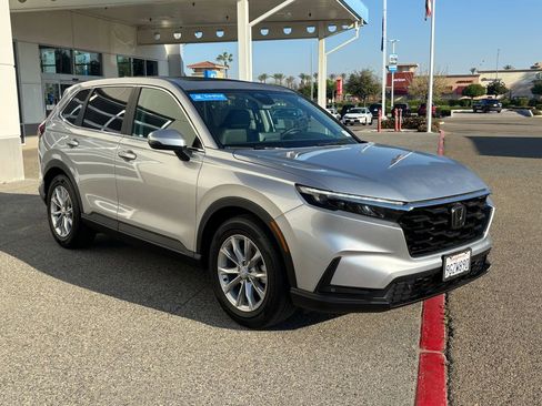 Used 2023 Honda CR-V EX-L image 3