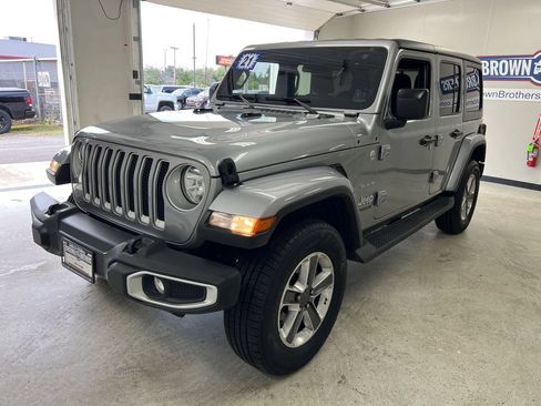 Used 2021 Jeep Wrangler Unlimited Sahara AWD/4WD image 1