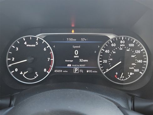 Used 2024 Nissan Sentra SV image 29