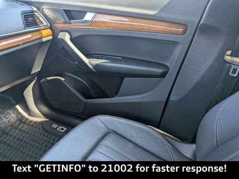 Used 2023 Audi Q5 2.0T Premium w/ Convenience Package image 22