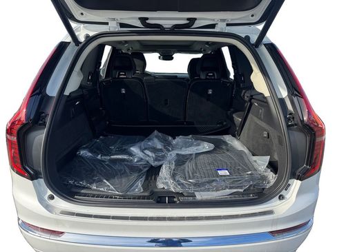 New 2025 Volvo XC90 T8 Ultra w/ Protection Package Premier image 5