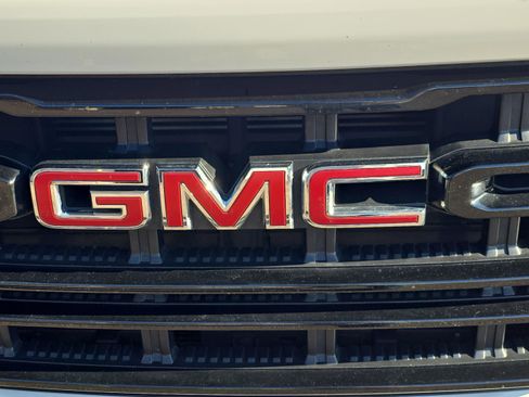 Used 2022 GMC Canyon Elevation w/ Trailering Package image 12