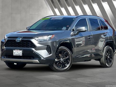 Certified 2023 Toyota RAV4 SE w/ Convenience Package image 1