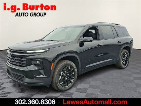 New 2025 Chevrolet Traverse LT w/ Enhanced Driving Package image 2