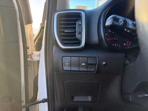 Used 2021 Kia Sportage LX image 39