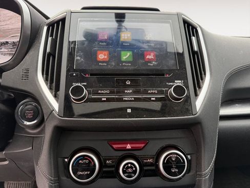 Used 2018 Subaru Impreza 2.0i Limited image 11