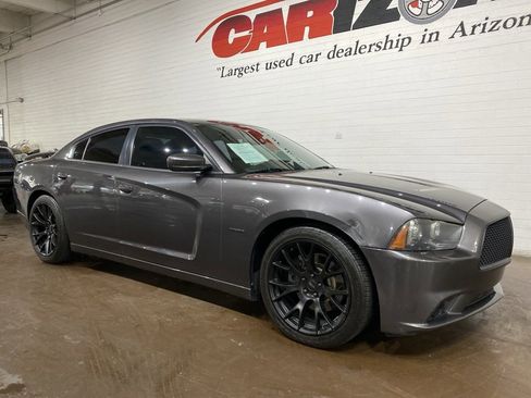 Used 2014 Dodge Charger R/T image 2