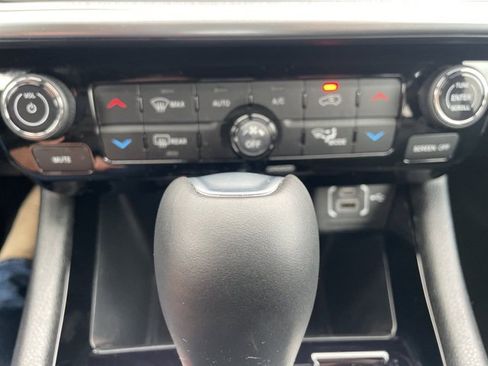 Used 2024 Jeep Compass Limited image 27