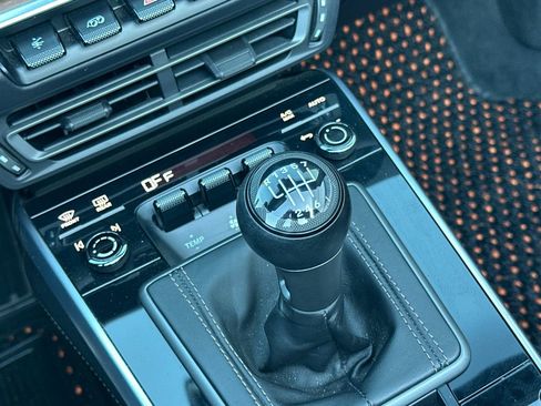 Used 2022 Porsche 911 Carrera S image 28