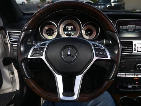 Used 2017 Mercedes-Benz E 400 Cabriolet image 32