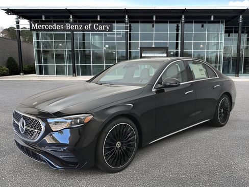 New 2026 Mercedes-Benz E 350 4MATIC Sedan image 1