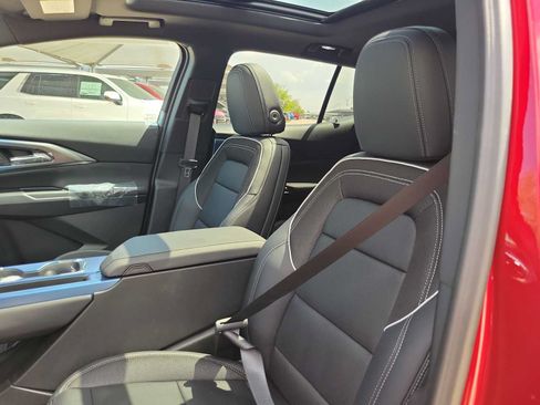 New 2025 Chevrolet Equinox EV LT w/ Convenience Package II FWD image 19