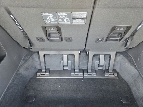 New 2026 Kia Carnival LXS image 23