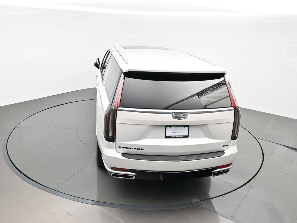 Used 2022 Cadillac Escalade ESV Premium Luxury w/ Performance Package AWD/4WD image 46