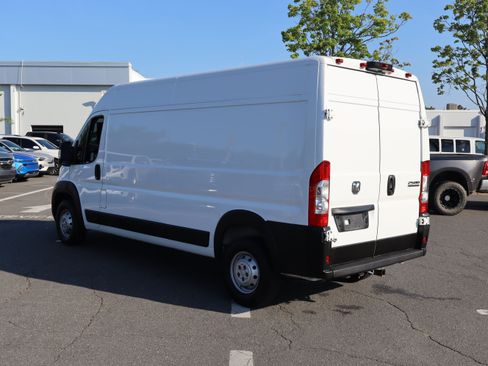 Used 2023 RAM ProMaster 2500 FWD image 8