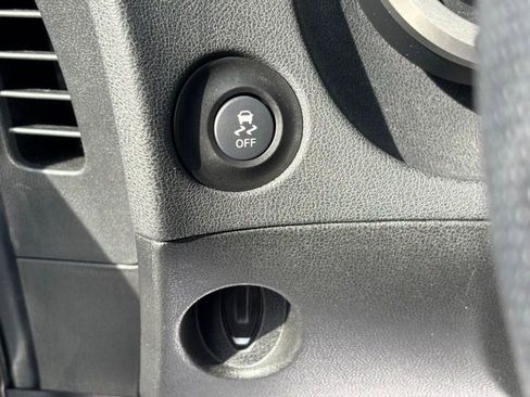 Used 2019 Nissan 370Z Touring image 26