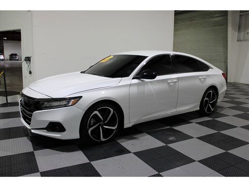 Used 2022 Honda Accord Sport image 7