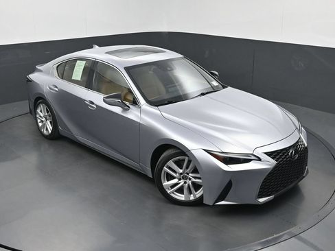 Used 2024 Lexus IS 300 w/ Comfort Package RWD image 30