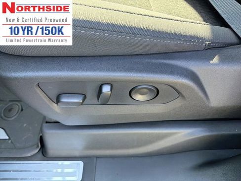 New 2026 GMC Sierra 1500 SLE image 15