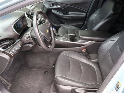 Used 2018 Chevrolet Volt Premier w/ Driver Confidence Package FWD image 22
