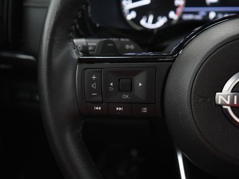 Used 2023 Nissan Pathfinder SL w/ SL Premium Package AWD/4WD image 27