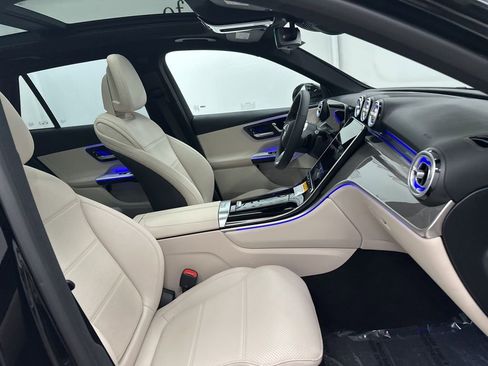 Used 2026 Mercedes-Benz GLC 300 image 28