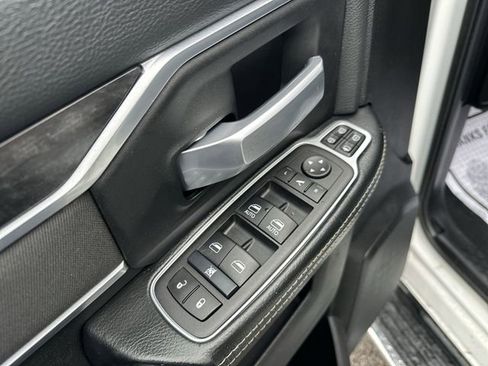 Used 2024 RAM 2500 Big Horn AWD/4WD image 17