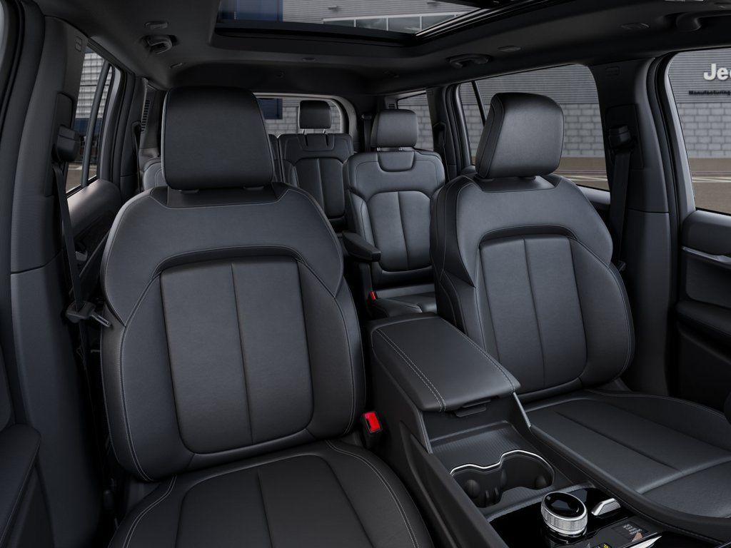 New 2026 Jeep Grand Cherokee L Limited w/ Limited Altitude Package AWD/4WD image 16