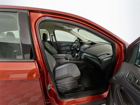 Used 2019 Ford Escape S image 25