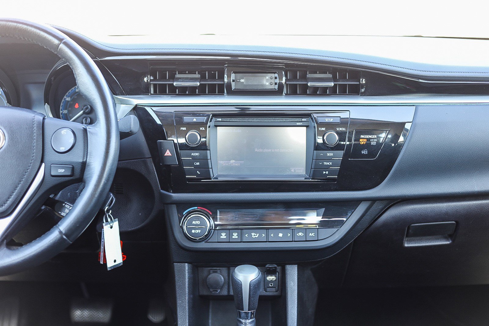 Used 2016 Toyota Corolla S FWD image 13