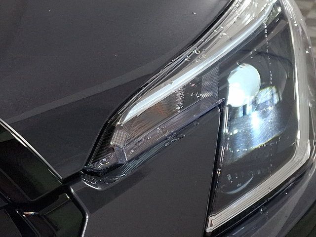 Used 2023 Subaru Forester AWD/4WD image 12