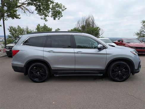 Used 2021 Honda Pilot Special Edition image 2