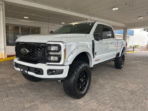 New 2026 Ford F250 Lariat w/ Black Appearance Package AWD/4WD image 1