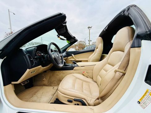 Used 2009 Chevrolet Corvette Coupe w/ Preferred Equipment Group image 2