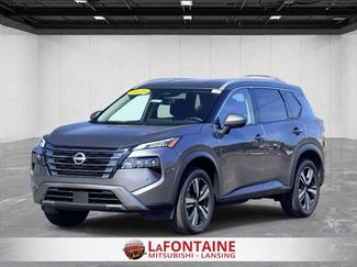 Used 2025 Nissan Rogue SL FWD video 1