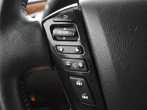 Used 2022 Nissan Armada SL AWD/4WD image 20