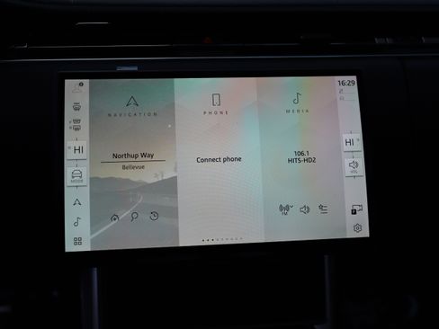 New 2026 Land Rover Range Rover SE image 22