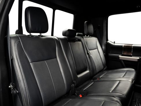 Used 2022 Ford F250 Lariat w/ Black Appearance Package AWD/4WD image 40