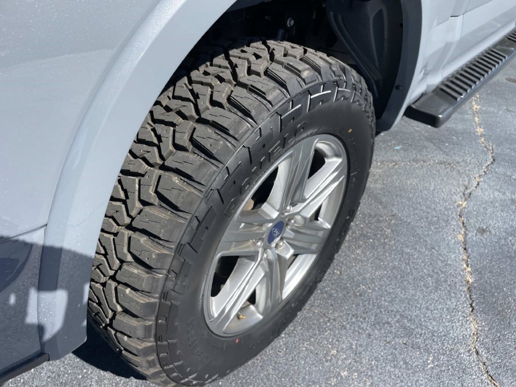 Used 2019 Ford F150 Lariat w/ Equipment Group 502A Luxury AWD/4WD image 22