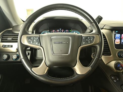Used 2020 GMC Yukon XL Denali w/ Denali Ultimate Black Edition AWD/4WD image 37