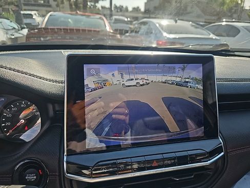 Used 2023 Jeep Compass Trailhawk image 13