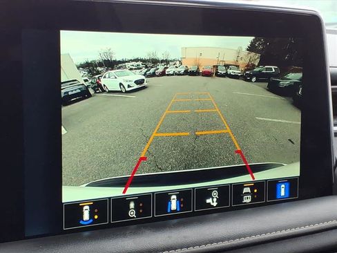 Used 2022 Chevrolet Tahoe Premier image 19